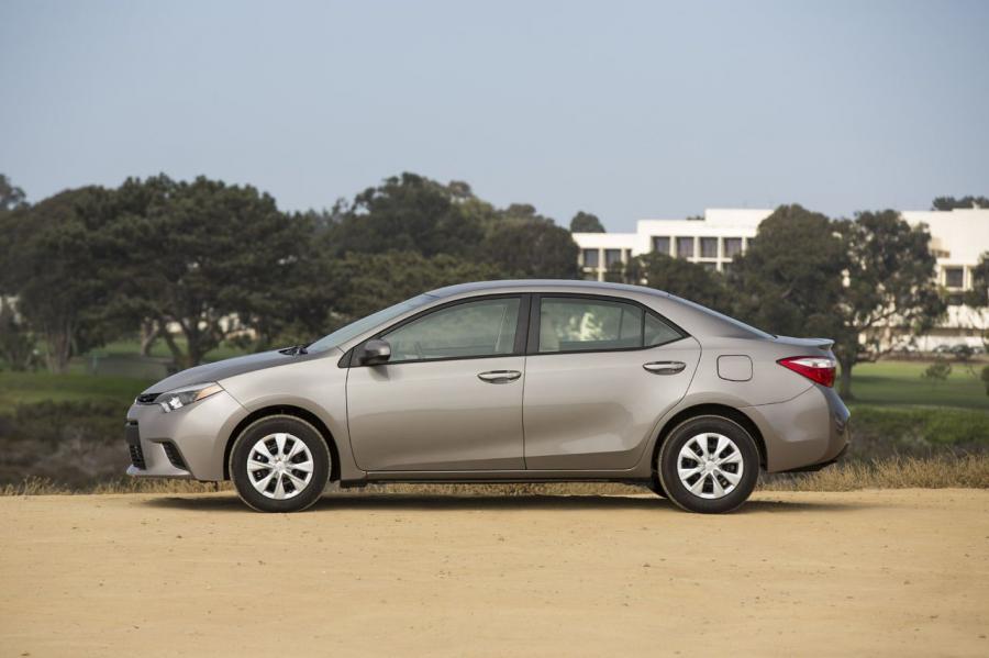  Toyota Corolla 2014 года  (фото 154 из 212)